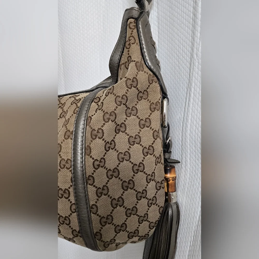 GUC Authentic Gucci GG Beige/ Gray Canvas Techno Horsebit Hobo Handbag - Picture 8 of 16